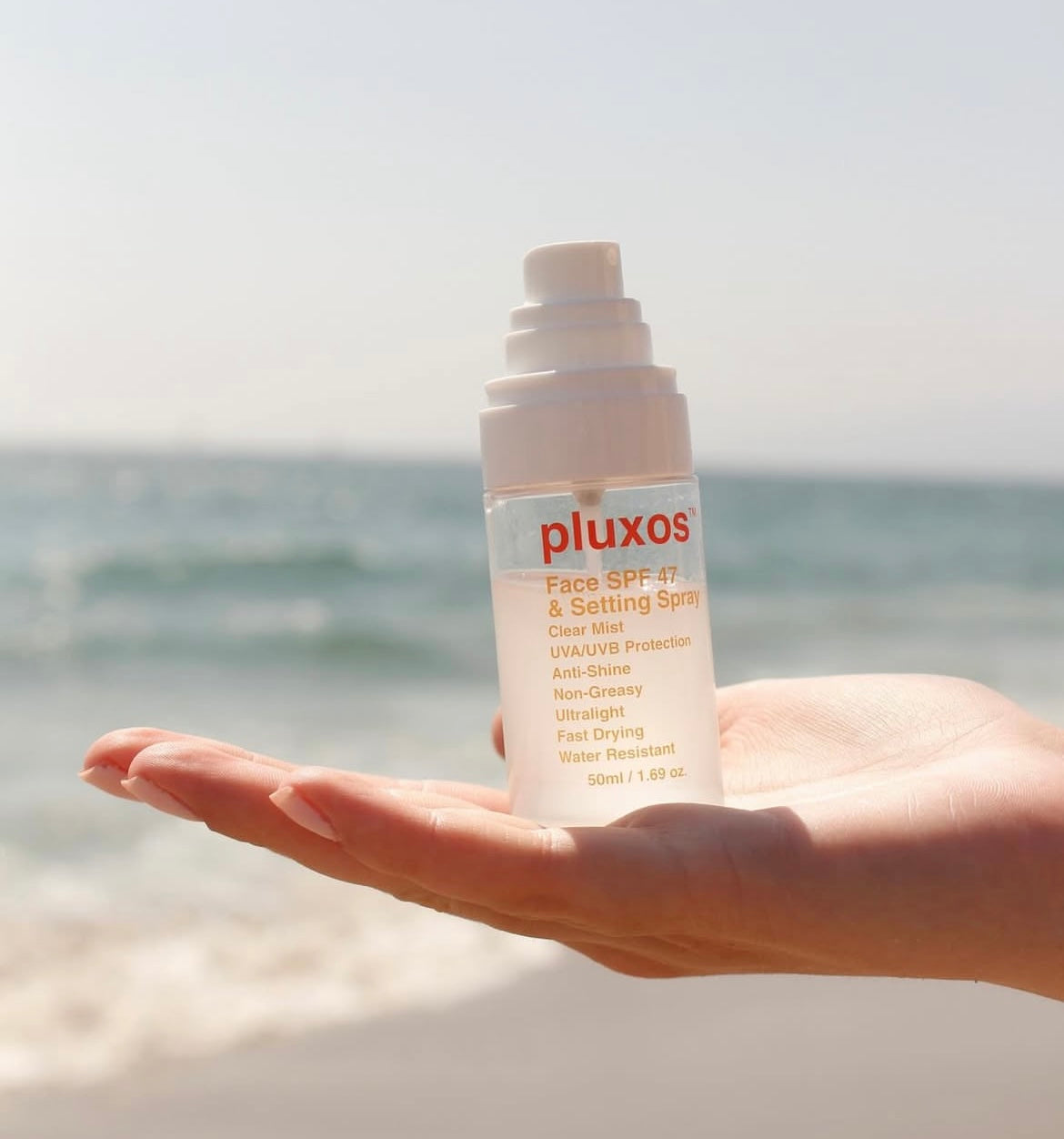 Pluxos Face SPF 47 & Setting Spray